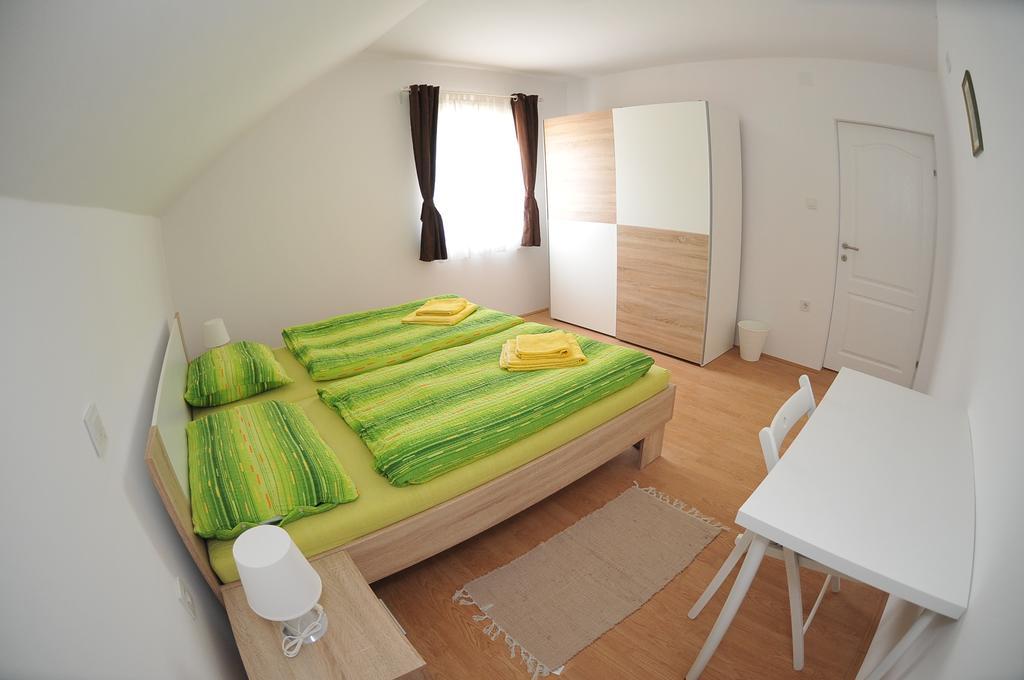 Apartments Zugec Seliste Dreznicko Pokoj fotografie